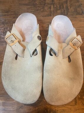 Birkenstock Boston Clog Sandal Light Green Pistachio Suede